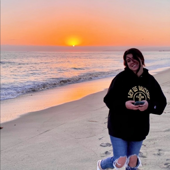 Meet your Posher, Ariana - Picture 9 of 14